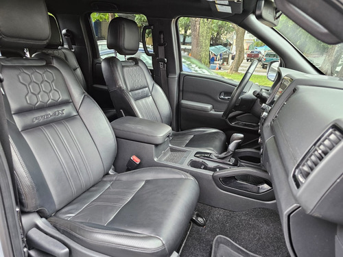 Nissan Frontier 4.0 Pro-4x V6 4x4 At
