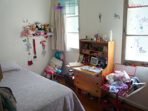 Casa En Arriendo De 6 Dorm. En Providencia