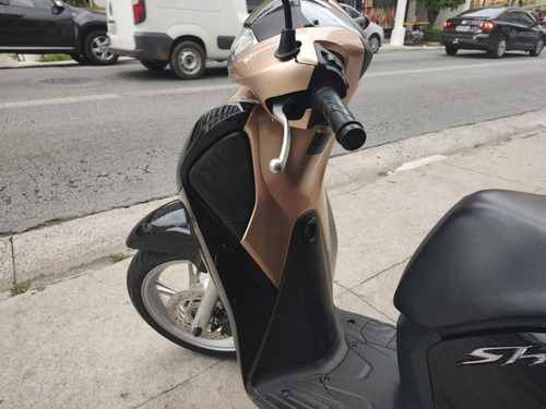 Imagem 8 de 15 de Honda Sh 150 Abs