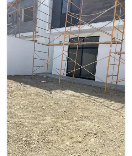 Casa En Venta En El Barrial
