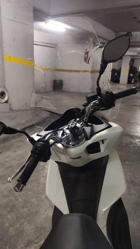Honda Pcx 150 Con Accesorios 2017