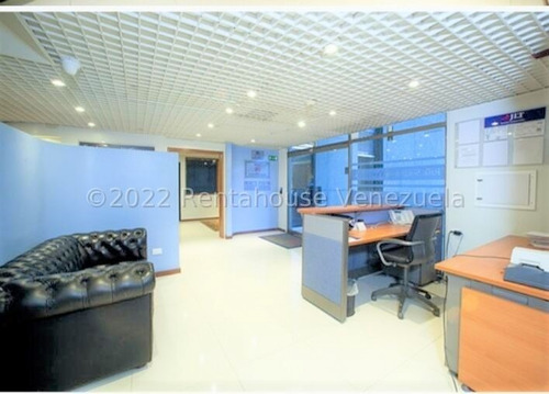 Imagen 7 de 17 de Local Comercial En Venta En Las Mercedes A Pie De Calle