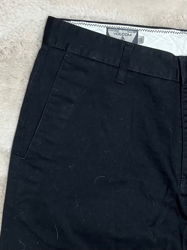 Short Bermuda Para Hombre Talla 31 Volcom Negro (Usado)