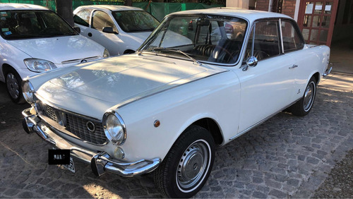 Imagen 13 de 16 de Fiat 1500 Coupe