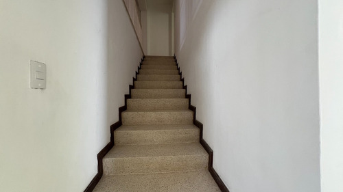Casa Para Alquiler En Caurimare #2480