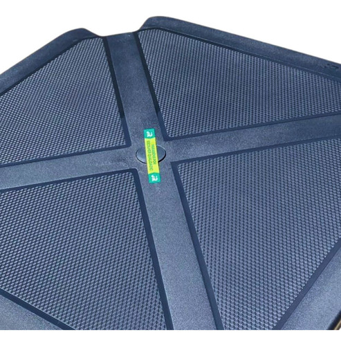 Kit Mesa Plastica Quadrada 4 Cadeira Plástica Cozinha Bistrô