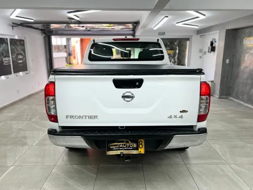 Nissan Frontier Diesel Mt 2.5 4*4 2020