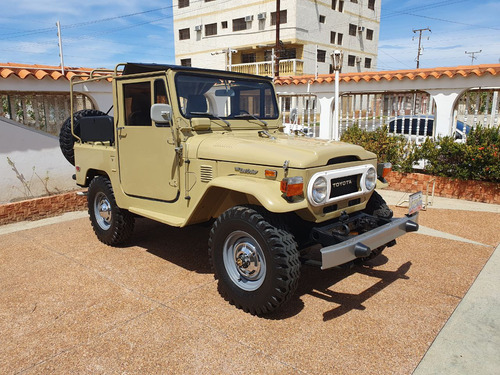 Imagen 5 de 18 de Toyota Fj 40 Macho