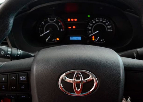 Toyota Hilux Pick-up 2.4 Cd Dx 150cv 4x4