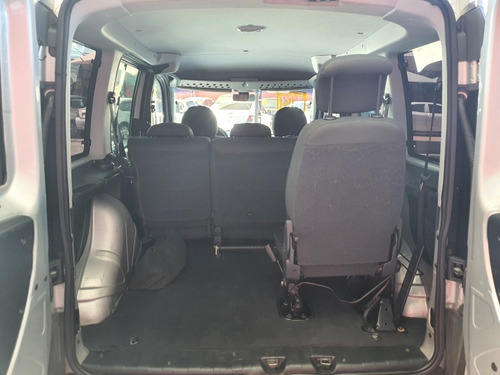 Imagem 12 de 15 de Fiat Doblo 2014 1.8 16v Adventure Flex 5p