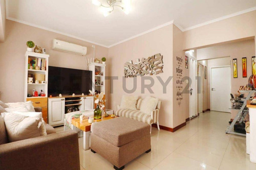 Venta Ph Tres Ambientes, Entrada Indepeniente. Villa Maipú, San Martín.