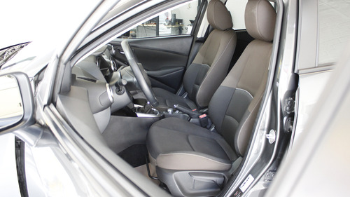 Mazda Mazda 2 1.5 I Sport Sedan Mt