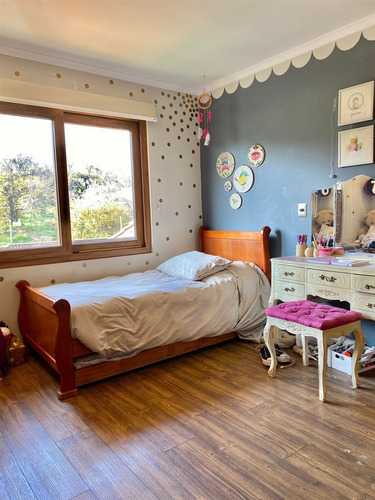 Dos Casas, Una Grande Familiar Y Otra Ideal Para Los Abuelos