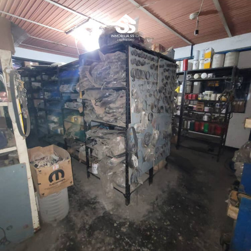 Se Vende Terreno Con Galpón - Cagua - Aragua