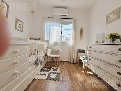 Imagen 17 de 30 de Gran Dúplex 4 Ambientes 120 M2 Cub. Cochera Y Jardin . Posesion Inmediata Visite !