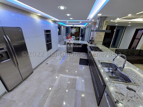 Imagen 25 de 30 de Casa_en_venta_en_caracas_en_alto-hatillo_rah-22-27014 Orlando Figueira 04125535289/04242942992