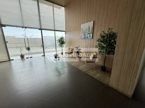 Se Vende Departamento En Avenida Edmundo Perez Zujovic