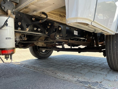Imagem 11 de 14 de Mercedes-benz-mb710