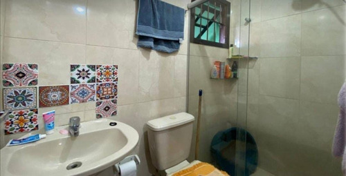 Imagem 11 de 23 de Vendo Sobrado Dois Dormitorios Suite Jd. Piracuama (vi638)