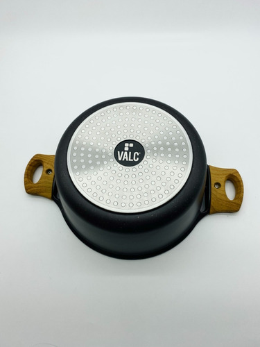 Imagen 3 de 3 de Cacerola 24 Cm Antiadherente Induccion Y Tapa De Vidrio Valc