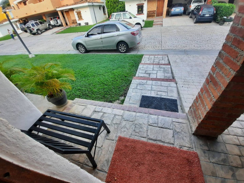 Imagen 10 de 24 de Re/max. Iris Hernandez. Vende Casa (308/300m2). Piedras Pintadas. Valencia. Codigo 125746