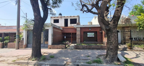 Casa En Venta En Barrio Colon , A Metros De Sabattini , Apto Crédito Hipotecario