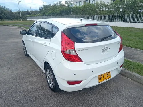 Hyundai Accent 1.6l 5 p