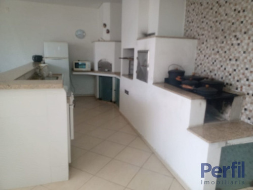 Imagem 15 de 15 de Casas - 3 Dormitórios - 2630