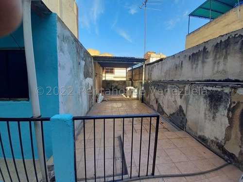 Imagen 12 de 14 de Casa En Venta Catia 22-21922 Illarramendi 04243432988
