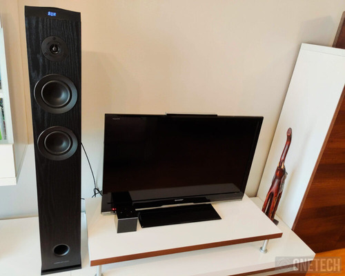 Imagen 4 de 8 de Parlante Energy Sistem Tower 5 g2 portátil con bluetooth ebony 100V/240V