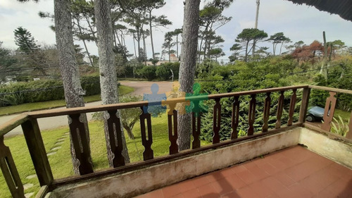 Imagen 4 de 24 de Casa En Venta A 2 Cuadras Del Mar - Playa Brava - Punta Del Este
