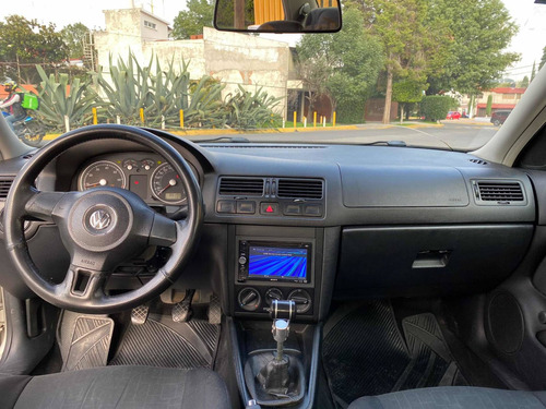 Imagen 8 de 8 de Volkswagen Jetta 2.0 L4 Man At