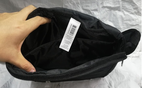 Imagen 6 de 8 de Morral Caterpillar Porta Tablet iPad Hasta 12¨ Parche Negro
