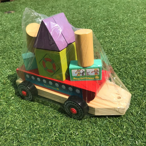 Imagem 2 de 5 de Brinquedo Educativo Infantil Barco Geométrico