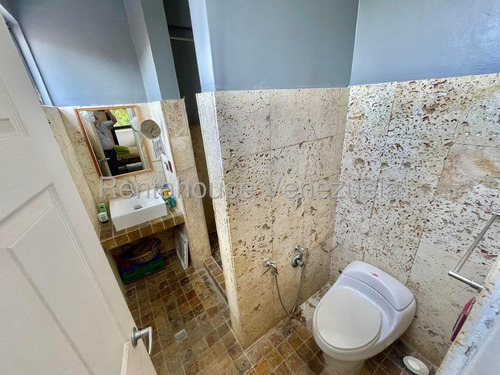 Acogedora ,hermosa Y Cómoda Casa En Venta Ubicada En Lomas De Monte Claro 25-17905