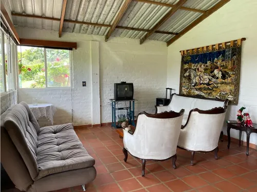 Venta De Finca De 3400mtrs2 En El Km 18, Dagua 9600.