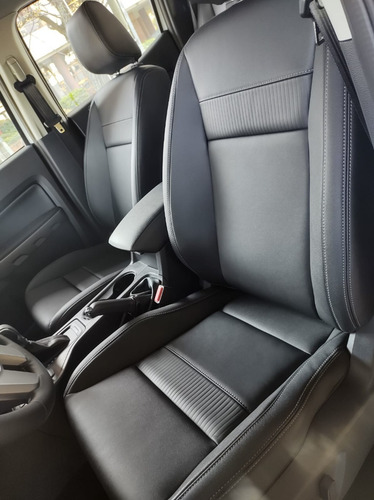 Imagen 14 de 17 de Ford Ranger Limited 3.2 D Pv