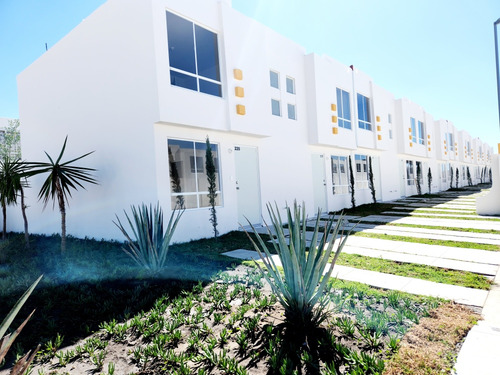 Casa De 2 Recámaras Con Opción A Crecimiento En Privada
