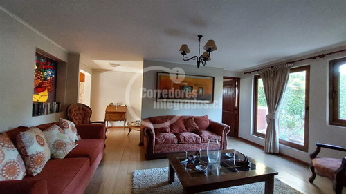 Casa En Venta De 5 Dormitorios En Santo Domingo