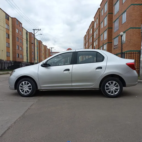 Renault Logan 1.6 Expression / Life +