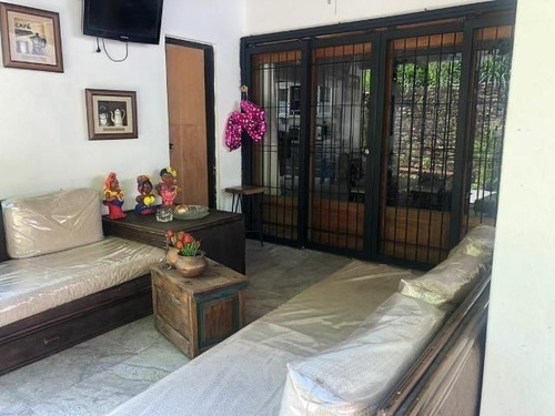 Imagen 2 de 6 de Casa En Venta Santa Sofia Mls #22-13604