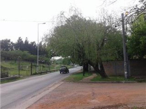 Imagen 4 de 20 de Atencion Inversores Casa Sobre Colectora De Autopista Del Oe