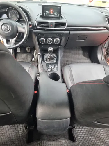 Mazda 3 TOURING 2.0 MT