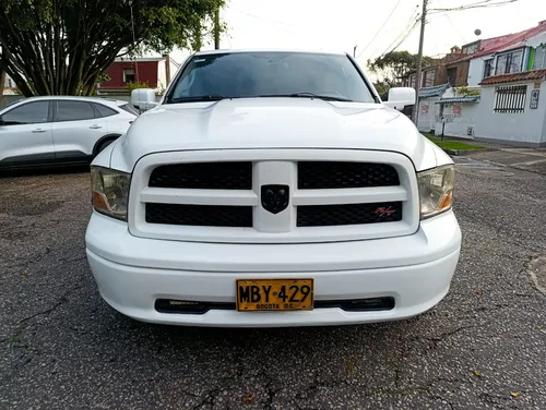 Dodge Ram 5.7 1500 Slt 4x2