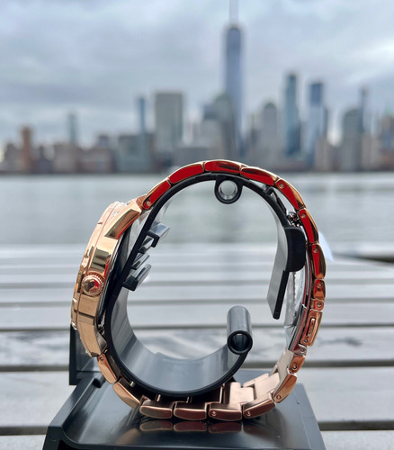 Guess Reloj Estilo Rose Gold Tone Analog Mod U1337l5