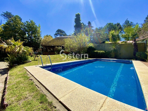 Hermosa Casa En San Rafael, 4 Dormitorios *- Ref: 1612