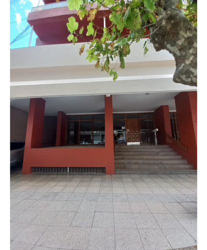 Alquiler Temporario Departamento 2 Ambientes En Miramar. Edificio Palacio Ducal I