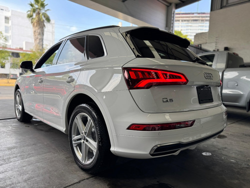 Audi Q5 2.0 L T S Line Dsg