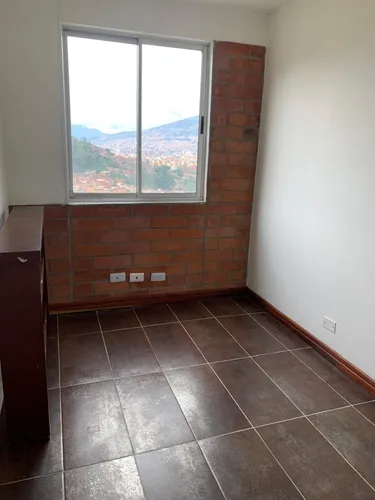 Vendo Apartamento En Parte Baja De La Loma De Los Bernal
