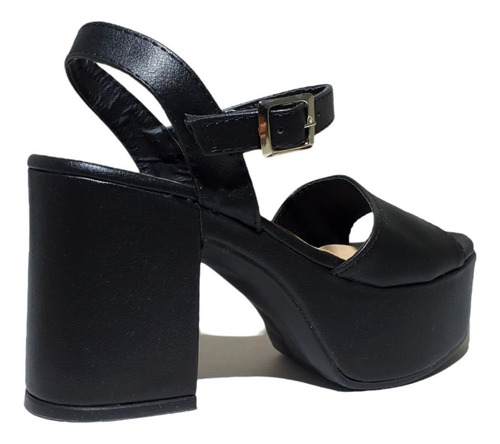 Imagen 2 de 5 de Sandalias Mara Simil Cuero Negro